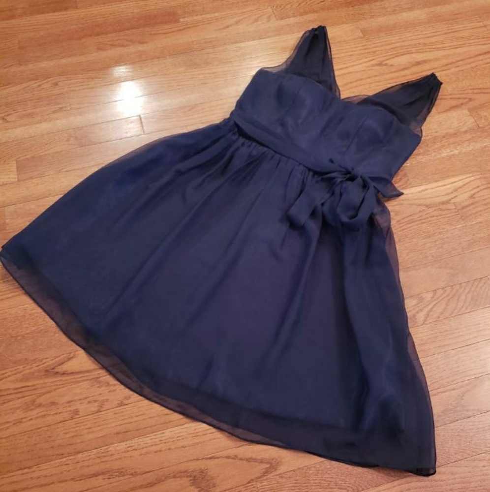 Structured and silky formal dress